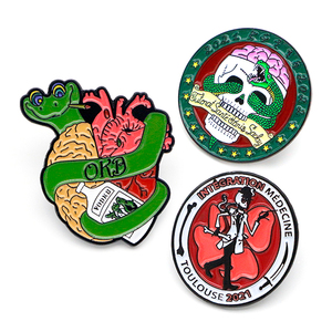 Lot <span class=keywords><strong>de</strong></span> pin's médicaux personnalisés en émail, en alliage <span class=keywords><strong>de</strong></span> zinc, motifs <span class=keywords><strong>anatomie</strong></span> cardiaque et serpent, badges métalliques gothiques d'<span class=keywords><strong>horreur</strong></span>, vente en gros - Product Image 1