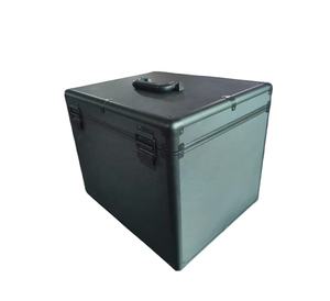 Boîte à bandes dessinées classées avec séparateur, noir (lot de 2), contient 30 bandes dessinées classées - Product Image 3