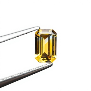 Diamant jaune fantaisie taille émeraude synthétique pour la fabrication de bijoux JURA JEWELS D005 Certifié IGI - Product Image 6