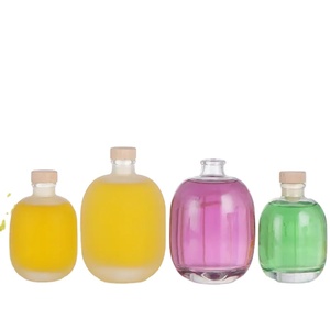 Vente en gros <span class=keywords><strong>de</strong></span> 8oz 16oz 250ml 500ml Bouteille d'emballage <span class=keywords><strong>de</strong></span> boisson <span class=keywords><strong>de</strong></span> jus <span class=keywords><strong>de</strong></span> vin en verre givré transparent avec bouchon en liège en bois - Product Image 6