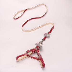 No-Pull Pet Harnesscat Diseño único Arnés y correa para gatos para caminar - Product Image 4