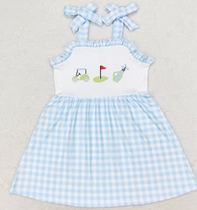 Ensemble assorti frères et sœurs : Robe à volants pour filles et short pour garçons, motif gingham bleu clair, broderie golf smockée - Product Image 5