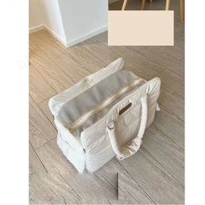 Bolsa de Transporte para Mascotas, Diseño Moderno, Aprobada por Aerolíneas, Impermeable, Resistente, para Perros y Gatos, Bolsa de Viaje Suave para Mascotas - Product Image 4