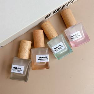 Flacon <span class=keywords><strong>de</strong></span> <span class=keywords><strong>parfum</strong></span> carré double, sous-embouteillage, verre <span class=keywords><strong>grain</strong></span> <span class=keywords><strong>de</strong></span> <span class=keywords><strong>bois</strong></span> haut <span class=keywords><strong>de</strong></span> gamme, 10 ml, <span class=keywords><strong>petit</strong></span> échantillon, flacon pulvérisateur à pression, impression dégradée sur l'écran - Product Image 3