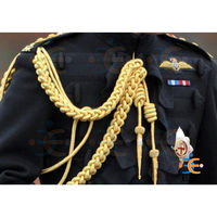 OEM Maßgeschneiderte Erwachsenen-Rot-Weiße Baumwoll/Polyester/Seide Pfeifenband Zeremonielle Tunika-Jacke Uniformen Premium-Qualitätsservice