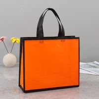 Bolsos de compras no tejidos impermeables con estampado personalizado a la moda para mujer, bolso de moda para tienda de ropa, embalaje de regalo