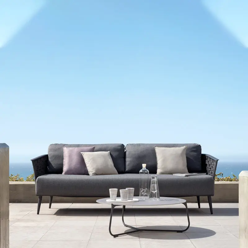 2024 Set Sofa anyaman santai luar ruangan gaya baru Set furnitur teras tahan air dan tahan matahari untuk taman vila