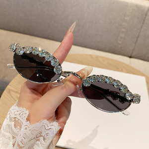 Oval Rhinestone <b>Sunglasses</b> For Women UV400 Protection Plastic And Metal Frame Class 2 Sunshades Black Color - Product Image 3