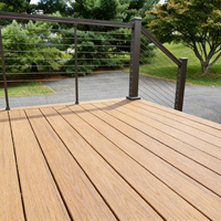 Planches de terrasse extérieures en bois massif de qualité supérieure pour les projets de villas, de cours et de terrasses