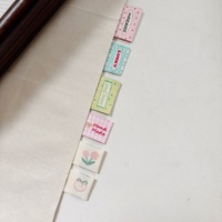 Étiquettes en tissu tissé pliées au centre raffinées, étiquettes de vêtements pour coutures latérales, badges de couture faits à la main pour accessoires capillaires