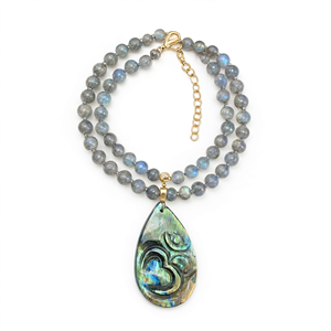 Mala en perles de labradorite avec pendentif symbole Om en labradorite - Adoptez la connexion spirituelle et l'artisanat exquis - Product Image 2