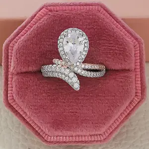Cincin Pertunangan Lamaran Tetesan Air Zirkon Baru untuk Wanita Mode Cincin Berlian Kristal Bentuk Pir