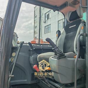 Mini-excavatrice sur chenilles Doosan DX60, équipement multifonctionnel d'<span class=keywords><strong>occasion</strong></span>, garantie 1 an, 6 tonnes, mini-excavatrice Doosan, excavatrices d'<span class=keywords><strong>occasion</strong></span> - Product Image 4