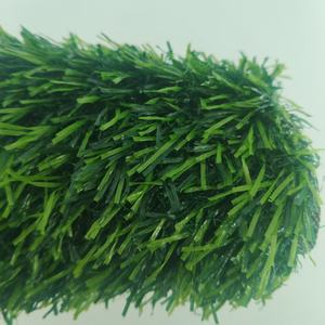 Tapis de gazon artificiel longue durée de vie 30 mm pour aménagement paysager, pelouse artificielle extérieure en PP+PE, écologique et résistant au feu - Product Image 5