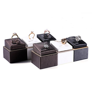Tersedia: dudukan cincin berlapis, piring penyimpanan, alas, kalung, liontin, perhiasan - Product Image 5