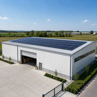 Structure de bâtiment en acier solaire photovoltaïque extrêmement résistante au vent avec capacité de charge de toit photovoltaïque élevée pour entrepôt