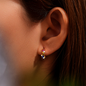 CANNER Nuevos Pendientes de Aro Huggie de Plata 925 con Circonitas de Colores, Joyería de Oro de 18k, Delicados Pendientes de Aro con Circonitas Cúbicas Multicolor - Product Image 4