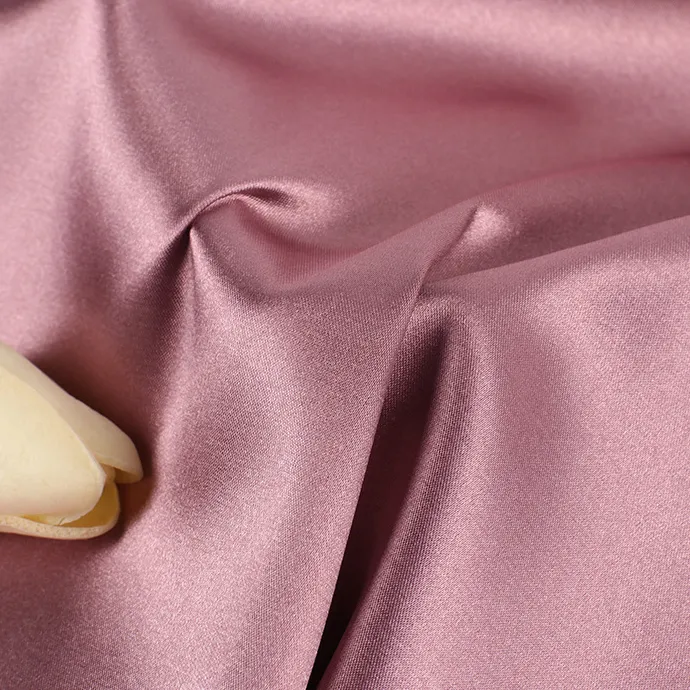 Materiale per indumenti all'ingrosso tessuto di seta brillante raso 100% poliestere panno da sposa raso per abito da sposa