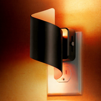 Lampes de nuit modernes LOHAS, style applique murale, ambre, à intensité variable, 2300K, lumière de nuit à brancher pour chambre à coucher, escalier, couloir