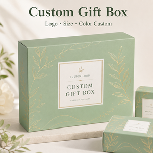 Boîtes cadeaux pliables personnalisées avec impression feuille or vert sauge et logo personnalisé - Product Image 1