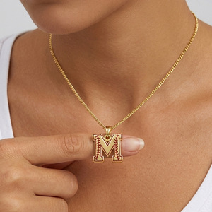 Nouveau Collier Pendentif Lettre Initiale Baseball 2026 Plaqué Or 18 carats Bijou Sportif Cadeau pour Elle/Lui - Product Image 2