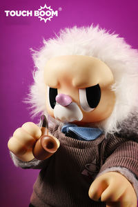 CHAOSWEET Rebel Einstein 35cm Peluche Fatto a Mano Serie Genio Pazzo con Maschera Magnetica, Barba, Pipa, Zaino e Occhiali Unisex - Product Image 2