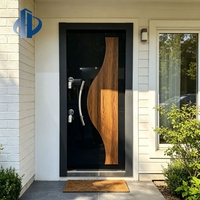 Puerta de Entrada Moderna de Acero y Madera Curvada, Panel Horizontal con Acabado de Madera, Puerta de Seguridad Antirrobo de Acero, Maniglie Porta