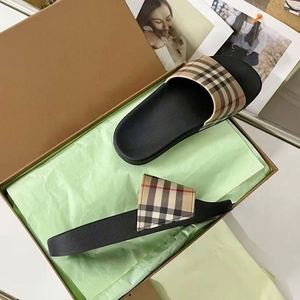 Sandales de plage de haute qualité imprimées à bout ouvert de marque de créateur pour hommes et femmes, été et printemps - Product Image 2