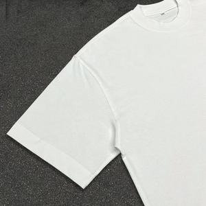 T-shirts personnalisés blancs à col rond pour homme, en coton épais 250 g/m², coupe oversize, style streetwear, t-shirts unis et amples - Product Image 4