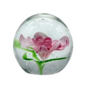 ลูกบอลดอกไม้สีแก้ว Murano ที่ทับกระดาษ