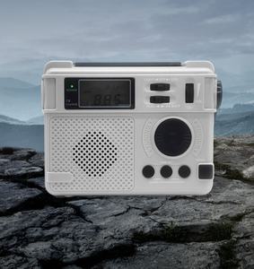 Radio FM portátil multifuncional con manivela solar, pantalla digital LCD, reproducción de MP3 y linterna para acampar al aire libre - Product Image 6