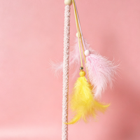 Jouet interactif anti-morsure pour chat, baguette d'exercice colorée avec plumes et clochette, pour chats d'intérieur et chatons, anti-ennui quotidien