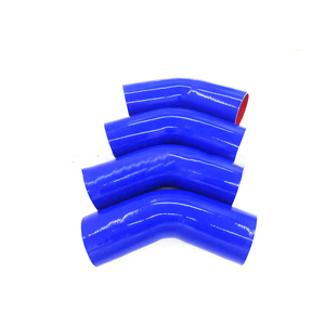 Tubes en silicone Les tubes en silicone personnalisés avec différents angles résistent aux <span class=keywords><strong>temp</strong></span>ératures élevées et basses - Product Image 2