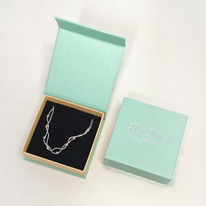 Fábrica OEM de lujo de regalo de joyería Set de embalaje al por mayor magnético Flip Up caja de papel Kraft impresión Logo personalizado joyero - Product Image 3