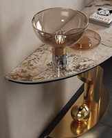 Table console de luxe italienne en marbre, design moderne en acier inoxydable avec miroir et éclairage intégré pour salon de villa