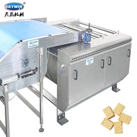 Ligne de production de biscuits entièrement automatique, machine automatique de fabrication de biscuits, machine automatique de sandwichage de biscuits à la crème