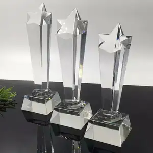 Hochwertige Pentacle Glass Trophy im Großhandel, die durch Schleifen der polierten Kristall trophäe geformt wird