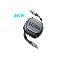 Kabel USB Type-C ke Type-C 240W Pengisian Cepat 1M, Dapat Ditarik, untuk Ponsel, Komputer, Printer & Earphone (Hadiah Promosi)