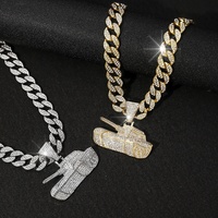 2026 Vente en gros usine Collier pendentif voiture blindée Hip Hop en alliage, chaîne maille cubaine 15mm entièrement sertie de strass