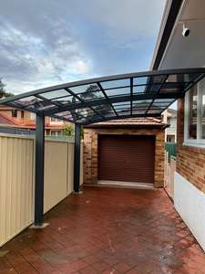 Auvent de carport en polycarbonate transparent et aluminium, <span class=keywords><strong>abri</strong></span> extérieur imperméable pour la stationnement de voitures et les patios de maisons modernes - Product Image 4
