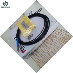 Module de capteur à fibre optique réfléchissante longue portée FU-61 avec câble de 2 m à découpe libre pour la détection en automatisation industrielle - Product Image 1