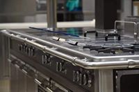 Solution de cuisine clé en main en acier inoxydable : Wok, Plancha, Four à convection, Économie d'énergie, Garantie 1 an, Double alimentation, Puissance 96 kW