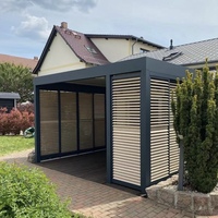 Pergola moderne en aluminium à persiennes, rideaux à persiennes sur tous les côtés, cour, terrasse, lumière réglable, imperméable