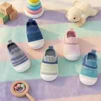 Nouvelles chaussons antidérapantes pour tout-petits avec logo brodé, en coton tricoté, semelle en caoutchouc souple, pour garçons et filles