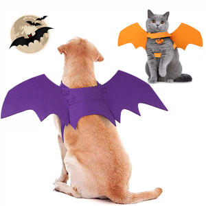Fantasias Clássicas e Fofas de Halloween para Gatos e Cães com Asas de Morcego e Sinos (Decorativos) - Product Image 4