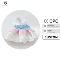 Peluche Ours en Peluche Rose et Blanc à Carreaux avec Nœud Bleu et Dentelle, Jupe à Bretelles, Prise en Charge de Dessins Personnalisés, Matière Polyester