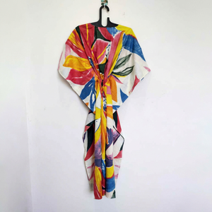Robe longue ample en mousseline imprimée florale de haute qualité, avec manches chauve-souris et devant torsadé, vente en gros, fournisseur pakistanais - Product Image 1