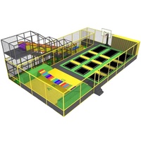 Parc de trampolines intérieur commercial personnalisé avec rembourrage souple, parcours de jeux multiples et équipement de jeu pour centre commercial