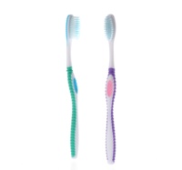Brosse à dents en nylon souple de haute qualité pour adultes avec poils coniques colorés et manche antidérapant pour un usage domestique