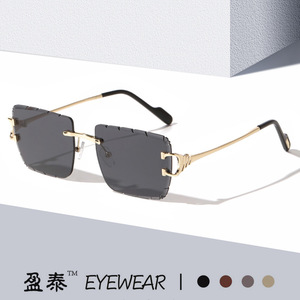 แว่นตา แว่นกันแดดทรงสี่เหลี่ยมไร้กรอบ โลหะสีทอง UV400 แฟชั่นผู้หญิง - Product Image 5